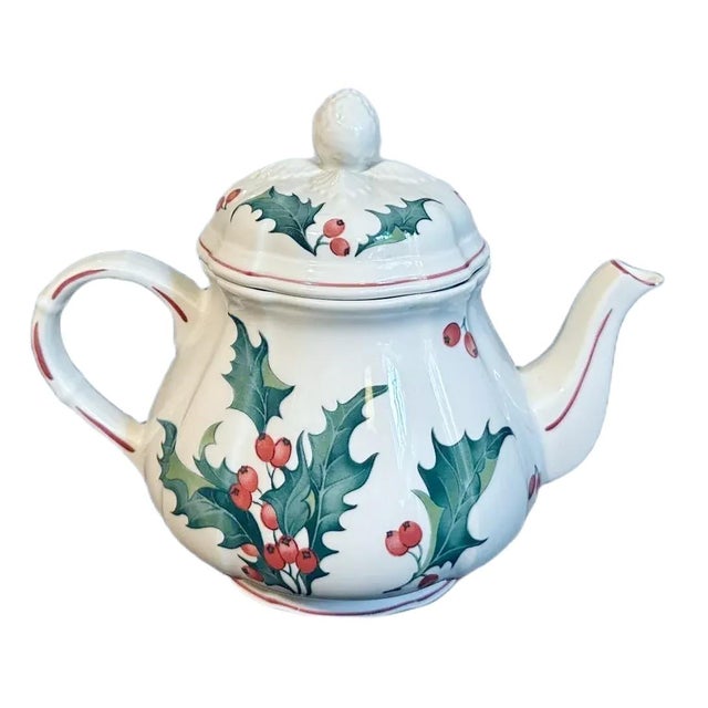 Beautiful Villeroy & Boch holiday porcelain tea pot made in the "Holly" pattern which was only made from 1991 to 1994. The...