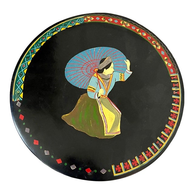 Large Vintage Chinoiserie Black Lacquer Round Hand Painted Wooden Box - Woman With Umbrella For Sale