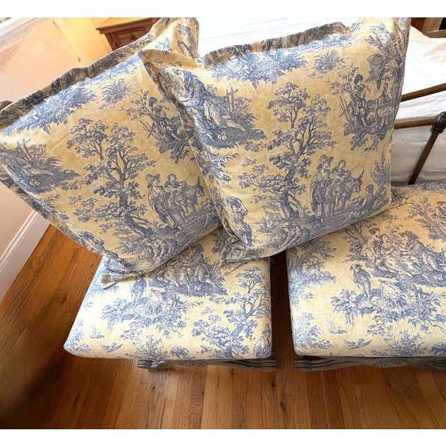 A Pair of Custom Butter Yellow and Blue Toile Pillow Shams For Sale In New York - Image 6 of 10
