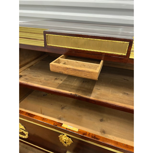 Wood Early 19th Century Mahogany Commode For Sale - Image 7 of 8