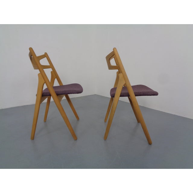 CH 29 Sawbuck Chairs in Oak and Wool by Hans J. Wegner for Carl Hansen & Son, 1950s, Set of 2 For Sale - Image 6 of 18