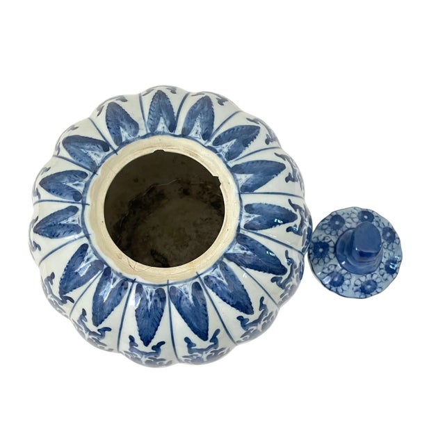 Mid 20th Century Vintage Chinese Porcelain 10 1/2" Tall Blue and White Pumpkin Chinoiserie Ginger For Sale - Image 5 of 8