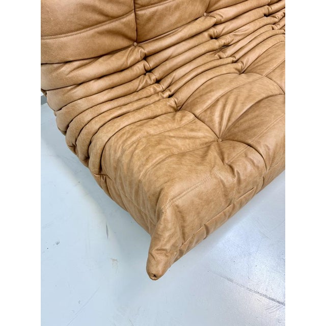 French 3-Seater Togo Sofa in Camel Leather attributed to Michel Ducaroy for Ligne Roset For Sale - Image 6 of 13
