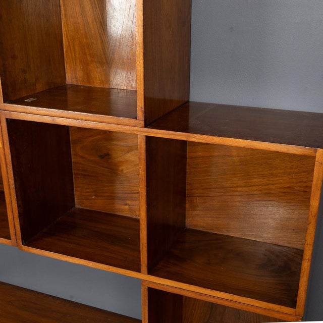 Brown 20th Century English Walnut Modular Shelving Boxes by Unix, 1960s, Set of 12 For Sale - Image 8 of 13