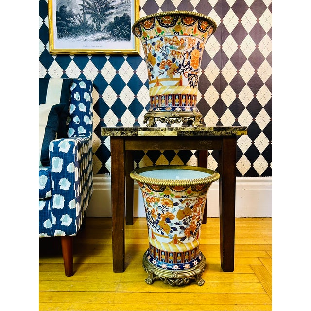 Large Japanese Imari Porcelain Vases With Bronze Mounts - Vintage Pair Indoor Outdoor Planters For Sale - Image 9 of 14