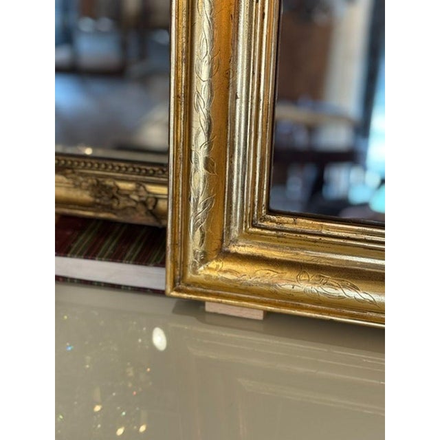 French Louis Philippe Gold Leaf Arched Mirror For Sale In Dallas - Image 6 of 7