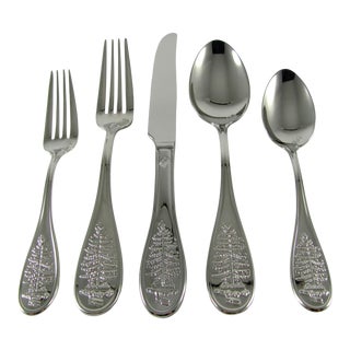 New! Contemporary Spode "Big" Christmas Tree Premium 18/10 Stainless Steel Service for 8 Flatware - 40 Piece Set For Sale