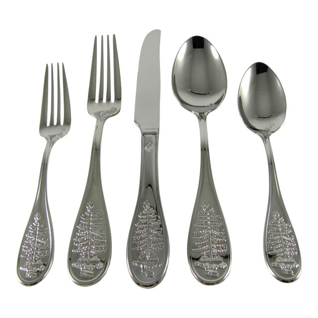 New! Contemporary Spode "Big" Christmas Tree Premium 18/10 Stainless Steel Service for 8 Flatware - 40 Piece Set For Sale
