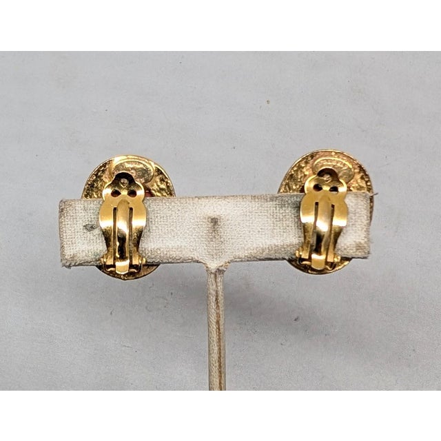 Vintage Signed Alexis Kirk Cabochon Faux-Coral Clip Earrings-2 Pieces For Sale - Image 10 of 10