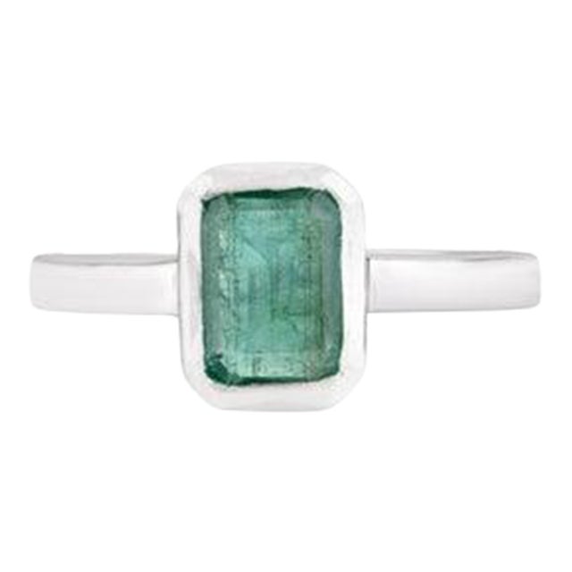 Natural Emerald Bezel Set Solitaire Ring in 925 Sterling Silver - Size 8.5 For Sale