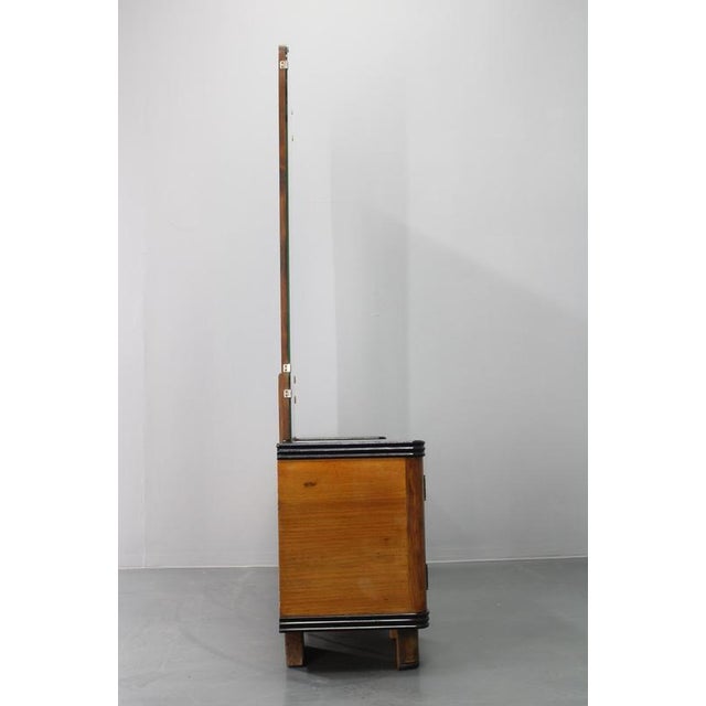 Italian Art Deco Mirror Cabinet in Walnut Finish, 1940s For Sale - Image 17 of 18