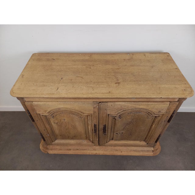 Louis XV Sideboard in Oak For Sale - Image 8 of 18