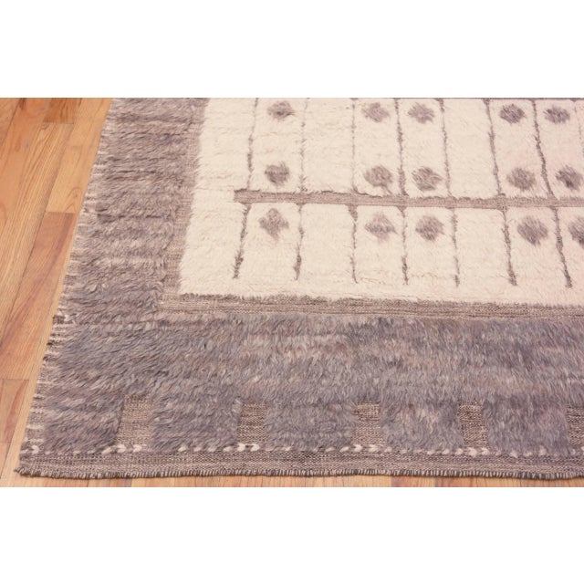 Cream Modern Area Rug For Sale - Image 8 of 8