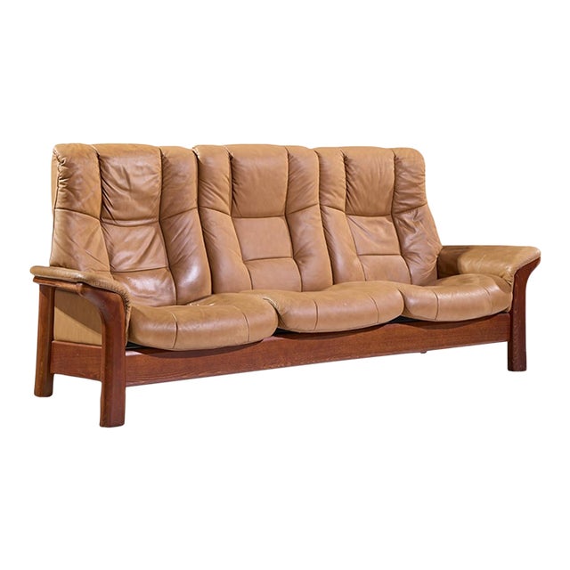 Ekornes Stressless Mid Century Buckingham Leather Reclining Sofa For Sale