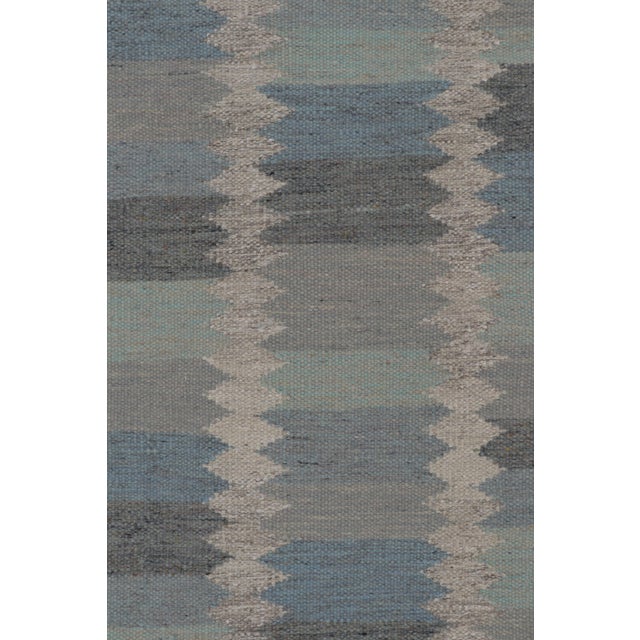 Rug & Kilim’s Scandinavian-Inspired Rug, Blue With Sawtooth Geometric Patterns For Sale In New York - Image 6 of 8