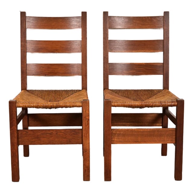 Gustav Stickley Antique Mission Oak Arts & Crafts Ladder Back Side Chairs or Dining Chairs With Rush Seats, Pair For Sale