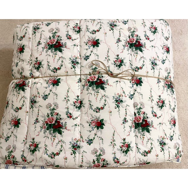 Ralph Lauren Rare “Elaine Floral” Reversible Queen Comforter Late 20th Century Excellent Condition. For Sale - Image 9 of 12