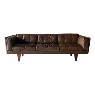 V11 3-Seater Sofa by Illum Wikkelsø for Holger Christiansen, Denmark, 1960s For Sale