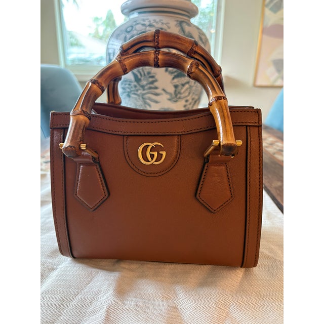 Gucci Diana Brown Leather Bamboo Top Handle Bag Small Tote Bag For Sale In Miami - Image 6 of 18