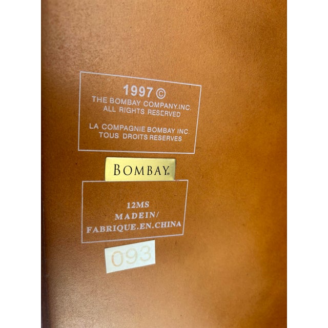 Brown 1990s The Bombay Company Federal Style Cherry Bow Front Tables Nightstands - a Pair For Sale - Image 8 of 12