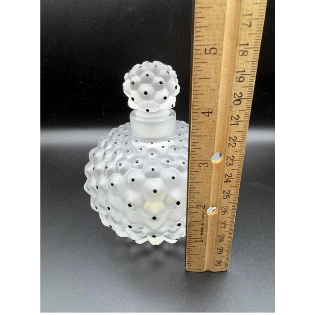 Lalique Lalique France “Cactus” Frosted Crystal Perfume Bottle – Iconic 1928 René Lalique Design For Sale - Image 4 of 5