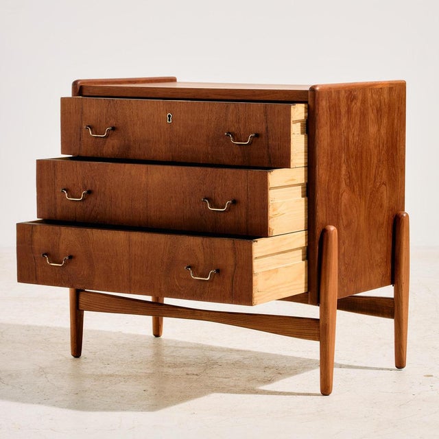 Teak and Oak Dresser, 1960s For Sale - Image 3 of 15