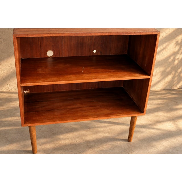Mid-Century Modern Vintage Danish Small Bookcase, 1960s For Sale - Image 3 of 6