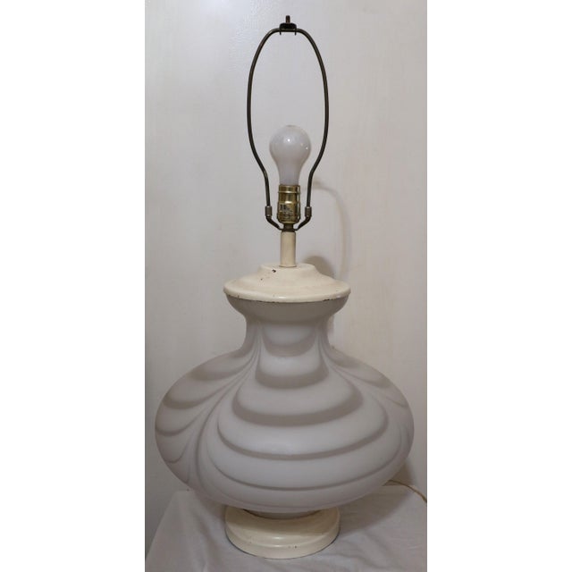 Ethan Allen Vintage Nailsea White Three-Way Switch Table Lamp For Sale - Image 12 of 12