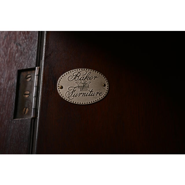 Wood Baker Furniture Georgian Monumental Carved Flame Mahogany Breakfront Bookcase Cabinet, Circa 1960s For Sale - Image 7 of 14