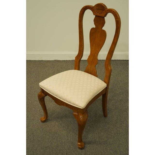 Late 20th Century Vintage Stanley Furniture Country French Oak Dining