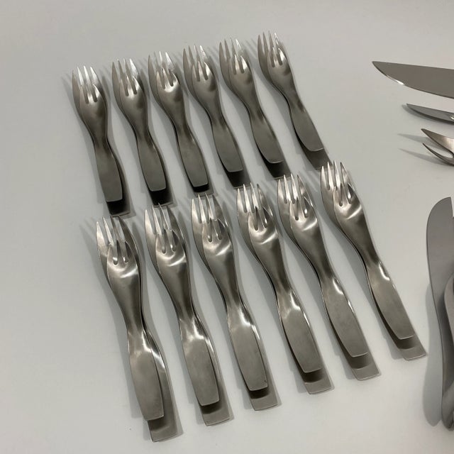 Modern János Megyik for Amboss Avant-Garde Flatware Service for 12 Including Carving Knife, Paring Knife and Meat Fork For Sale - Image 3 of 13
