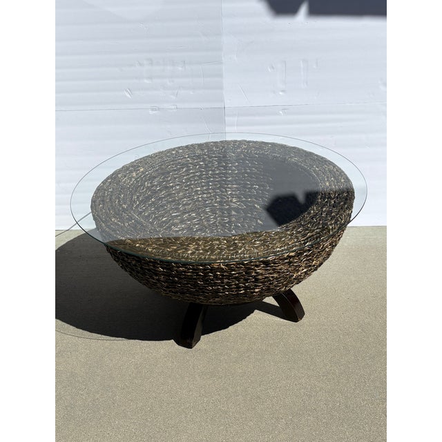 Contemporary 1980s Mid-Century Style Round Woven Banana Leaf and Rattan Basket Coffee Table With Glass Top For Sale - Image 3 of 5