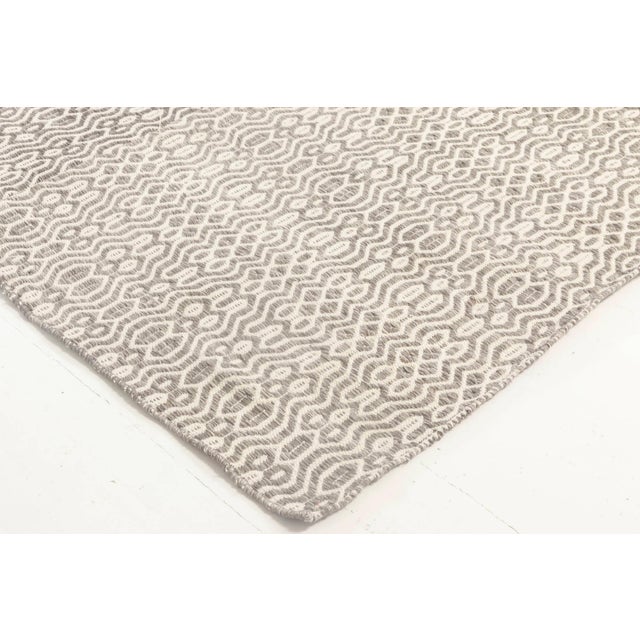 Contemporary White and Gray Flat-Weave Wool Rug by Doris Leslie Blau For Sale - Image 10 of 10