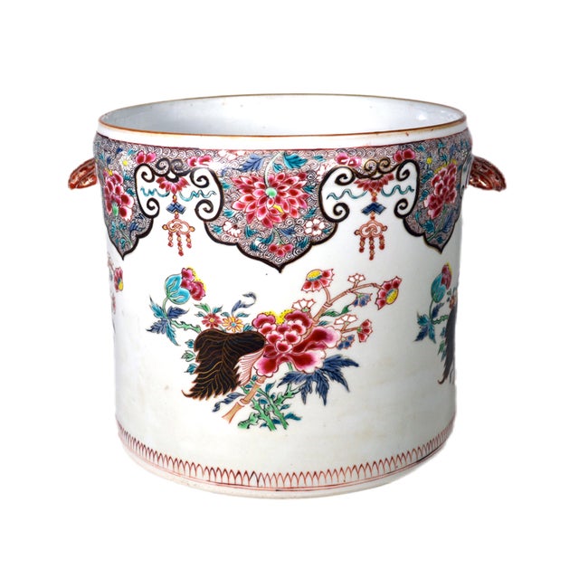 Chinese Export Porcelain Famille Rose Cachepot or Wine Cooler of Large Size For Sale - Image 13 of 14