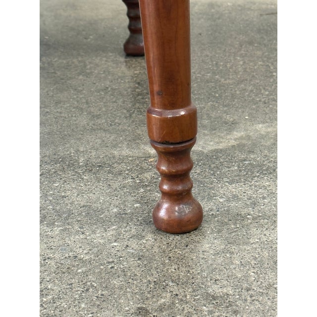 Antique 19th Century Solid Cherry Sheraton Gateleg Table For Sale In New York - Image 6 of 12