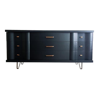 1970s Bassett Nine Drawer Dresser For Sale