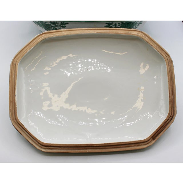 Circa 1912-49 Green Fitzhugh Chinese Export Porcelain Armorial Tureen, Cover, & Undertray For Sale - Image 11 of 14