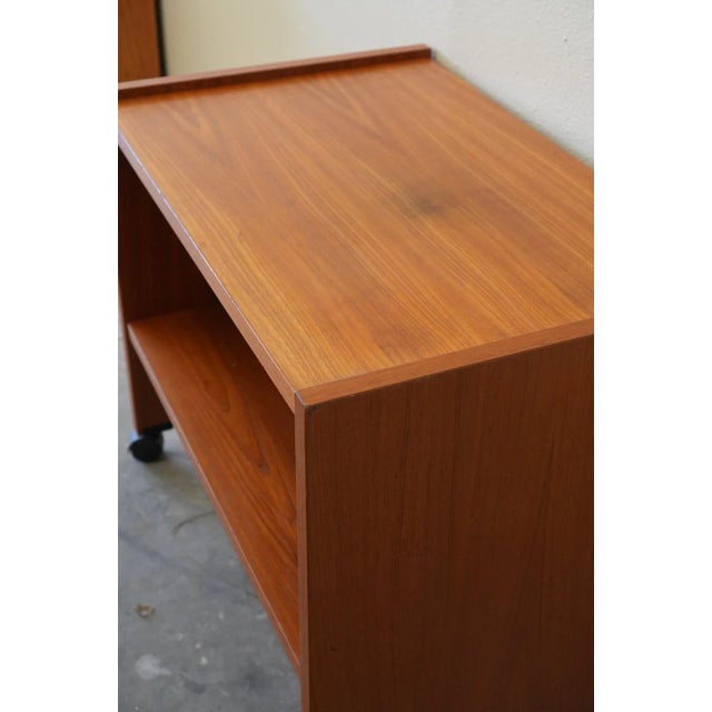 1960s Vintage Danish Modern Teak Sideboard / Media Cabinet With Wheels 1960s For Sale - Image 5 of 9