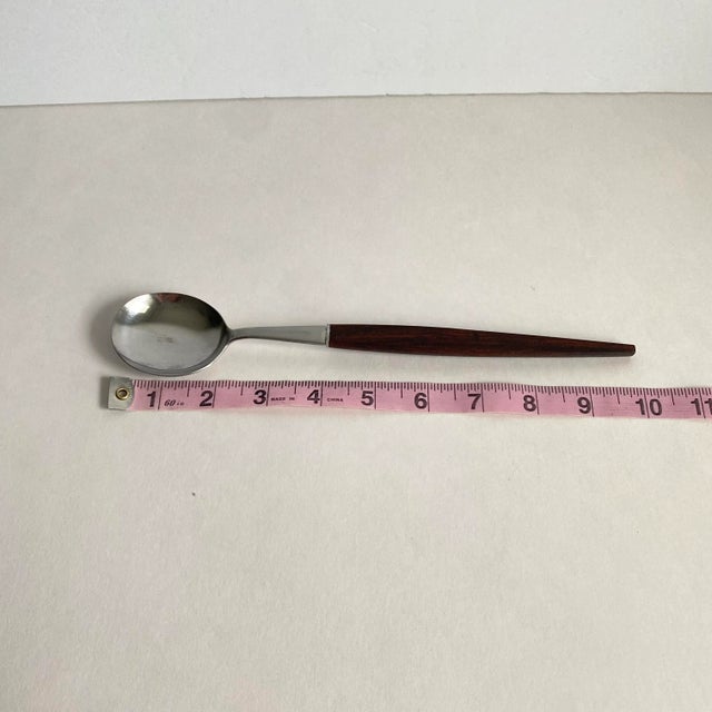 Mid Century Modern 1960s Vintage Rosewood Salad Server Tongs For Sale - Image 9 of 11