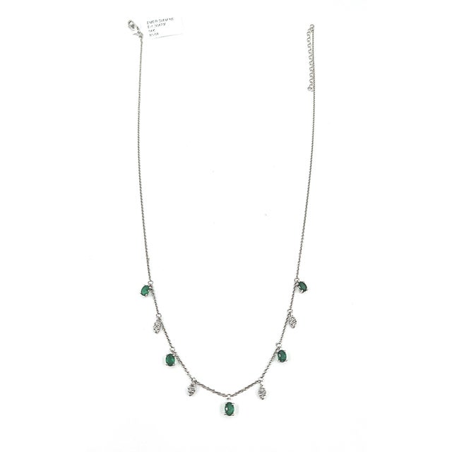 1.00 Ct Natural Emerald & Diamond Necklace For Sale - Image 9 of 9