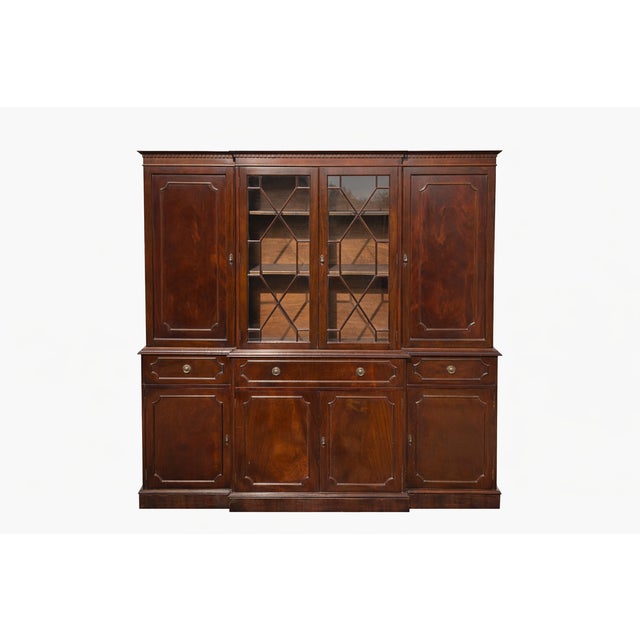 Vintage English Bookcase in Mahogany, 1950s For Sale - Image 10 of 10