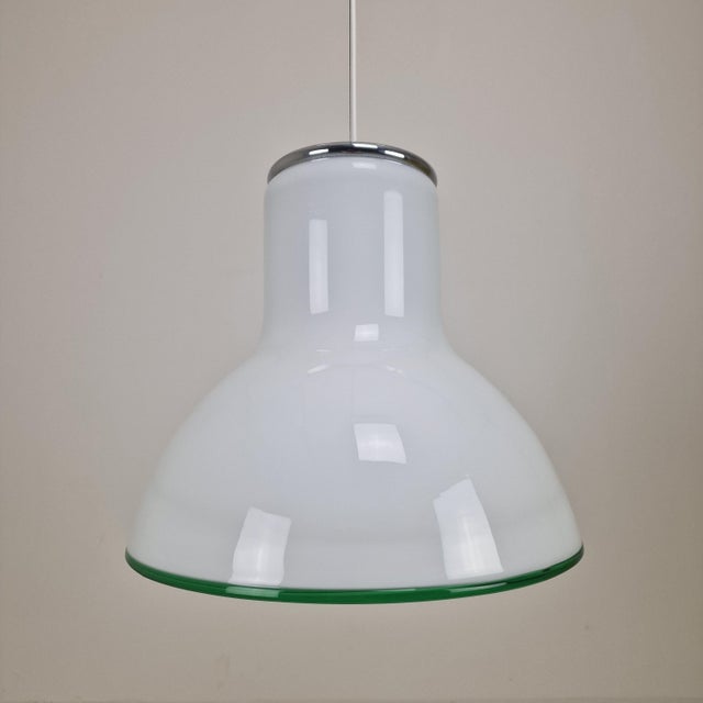 1970s Mid-Century Modern Italian Murano Cased Glass Pendant Light with Green Trim, 1970s For Sale - Image 5 of 15