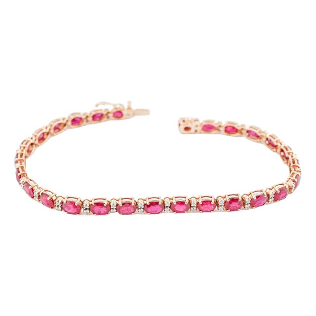 Natural ruby 9.75cts & diamond 0.43cts bracelet in 18k gold For Sale