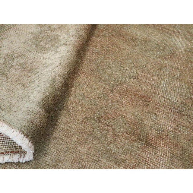 Galerie Shabab Collection Mid-20th Century Turkish Anatolian Accent Rug For Sale - Image 10 of 10