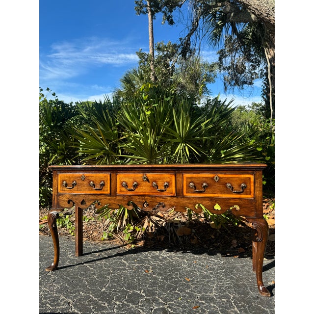 18th Century Georgian-Style Oak Low Dresser With Serpentine Front & Carved Bracket Feet For Sale - Image 9 of 11