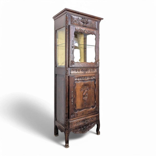 Provençal Silver Bonnetière in Walnut For Sale - Image 9 of 9