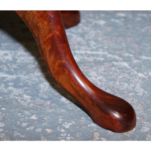 Animal Skin Vintage Burgundy Leather Gold Embossed Side End Wine Lamp Occasional Table For Sale - Image 7 of 13