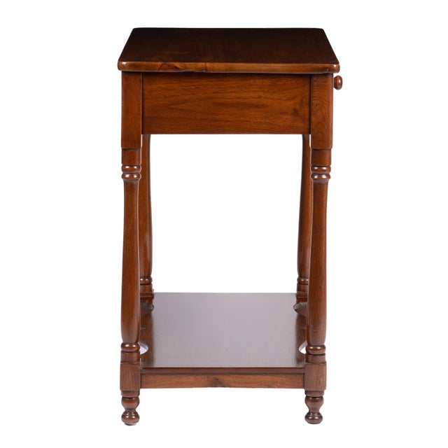 Wood Delaware Valley Walnut Single-Drawer Stand, 1810-20 For Sale - Image 7 of 15