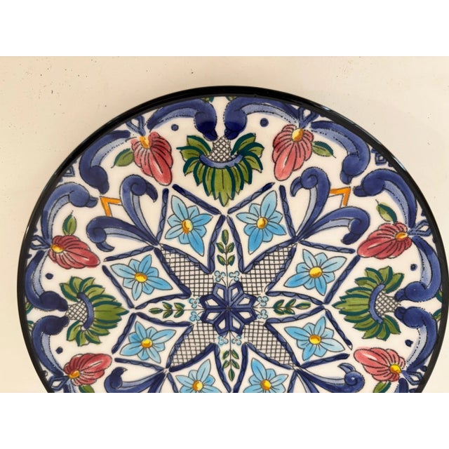 Late 20th Century Spanish Ceramar Talavera Vintage Wall Plate Hand-Painted 7 In. Polychrome Colors For Sale - Image 5 of 12
