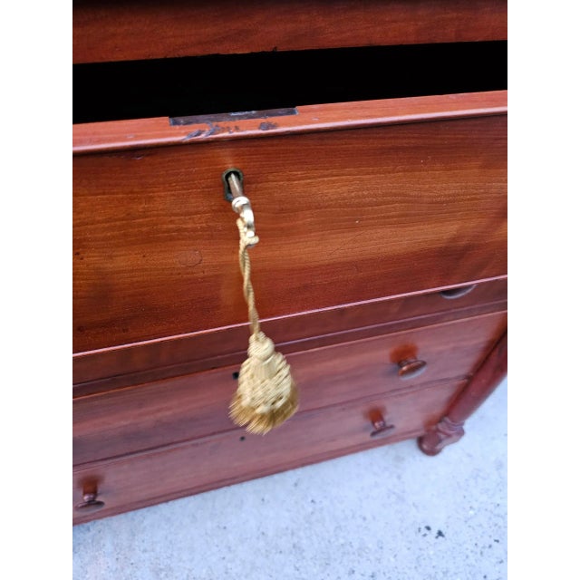 19th Century Antique 19th Century American Chest of Drawers For Sale - Image 5 of 8